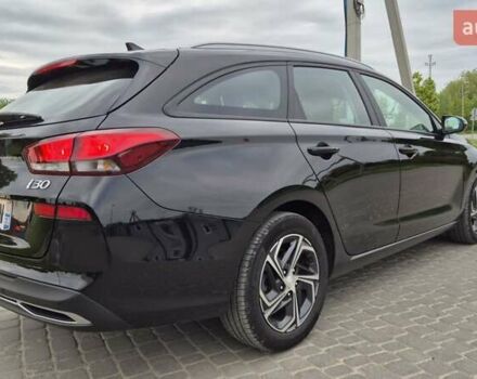 Черный Хендай i30, объемом двигателя 1.6 л и пробегом 197 тыс. км за 15650 $, фото 4 на Automoto.ua