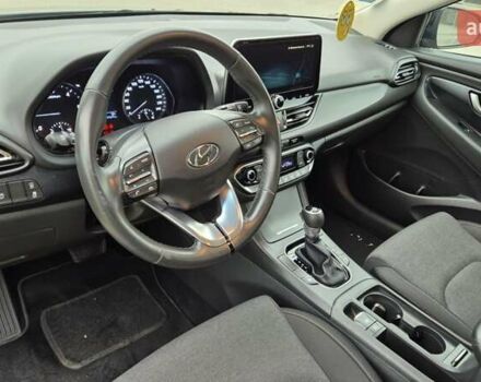 Черный Хендай i30, объемом двигателя 1.6 л и пробегом 197 тыс. км за 15650 $, фото 9 на Automoto.ua