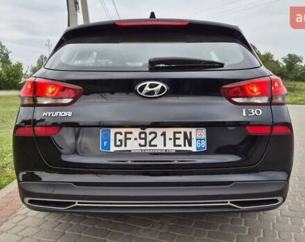 Черный Хендай i30, объемом двигателя 1.6 л и пробегом 197 тыс. км за 15650 $, фото 3 на Automoto.ua