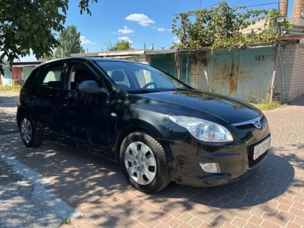 Чорний Хендай i30, об'ємом двигуна 1.4 л та пробігом 236 тис. км за 4905 $, фото 1 на Automoto.ua