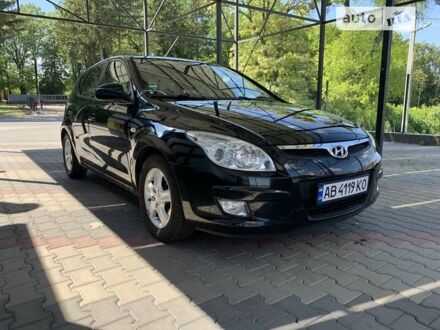 Черный Хендай i30, объемом двигателя 1.6 л и пробегом 228 тыс. км за 6450 $, фото 1 на Automoto.ua