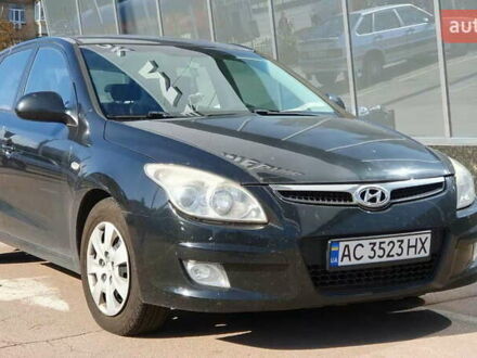 Черный Хендай i30, объемом двигателя 1.6 л и пробегом 228 тыс. км за 5200 $, фото 1 на Automoto.ua