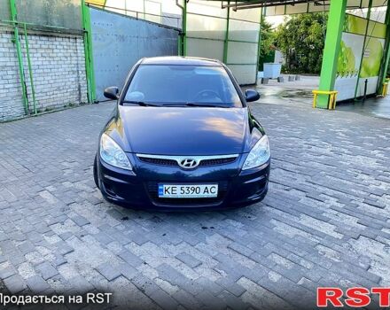 Черный Хендай i30, объемом двигателя 1.4 л и пробегом 223 тыс. км за 5200 $, фото 1 на Automoto.ua