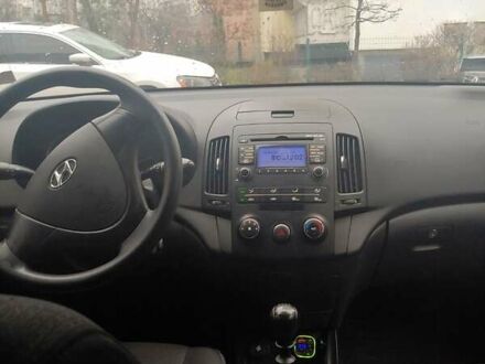 Черный Хендай i30, объемом двигателя 1.4 л и пробегом 170 тыс. км за 5000 $, фото 1 на Automoto.ua