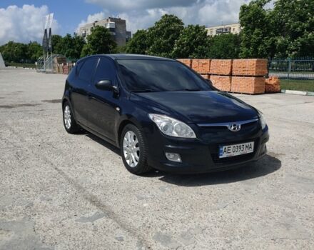 Чорний Хендай i30, об'ємом двигуна 1.6 л та пробігом 185 тис. км за 6500 $, фото 1 на Automoto.ua