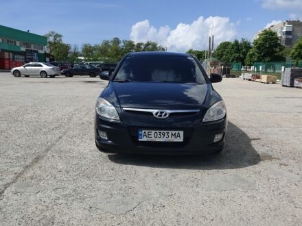 Чорний Хендай i30, об'ємом двигуна 1.6 л та пробігом 185 тис. км за 6490 $, фото 1 на Automoto.ua