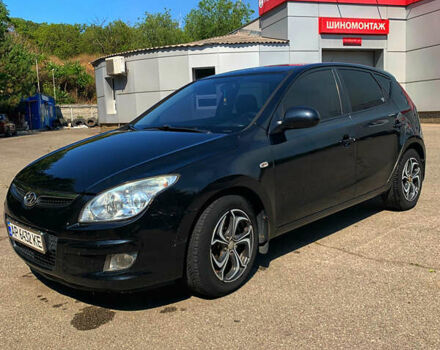 Чорний Хендай i30, об'ємом двигуна 1.58 л та пробігом 240 тис. км за 6100 $, фото 1 на Automoto.ua