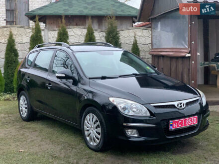Чорний Хендай i30, об'ємом двигуна 1.59 л та пробігом 230 тис. км за 5800 $, фото 1 на Automoto.ua