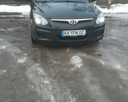 Черный Хендай i30, объемом двигателя 1.4 л и пробегом 145 тыс. км за 6300 $, фото 1 на Automoto.ua