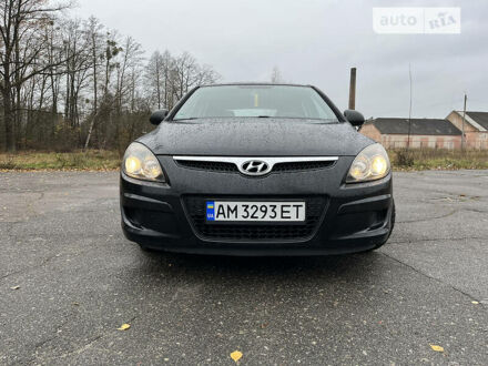Хендай i30 2009 у Житомирі на Automoto.ua Чорний Хендай i30, об'ємом двигуна 1.6 л та пробігом 207 тис. км за 5900 $, фото 1 на Automoto.ua