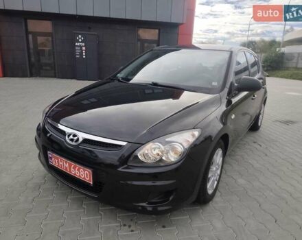 Черный Хендай i30, объемом двигателя 1.4 л и пробегом 160 тыс. км за 5999 $, фото 1 на Automoto.ua