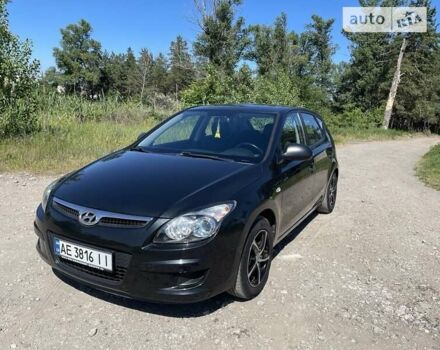 Чорний Хендай i30, об'ємом двигуна 1.4 л та пробігом 193 тис. км за 6500 $, фото 1 на Automoto.ua