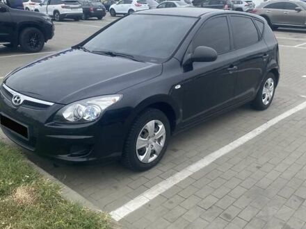 Хендай i30 2009 у Белой Церкве на Automoto.ua Чорний Хендай i30, об'ємом двигуна 1.4 л та пробігом 240 тис. км за 6500 $, фото 1 на Automoto.ua