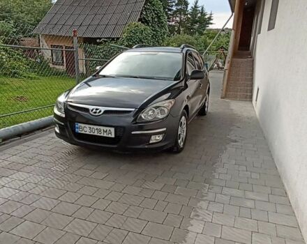 Черный Хендай i30, объемом двигателя 1.4 л и пробегом 270 тыс. км за 5800 $, фото 1 на Automoto.ua