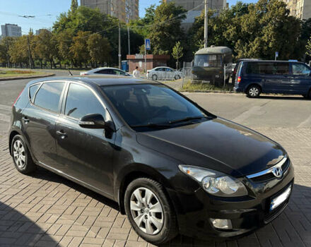 Чорний Хендай i30, об'ємом двигуна 1.58 л та пробігом 289 тис. км за 5400 $, фото 1 на Automoto.ua