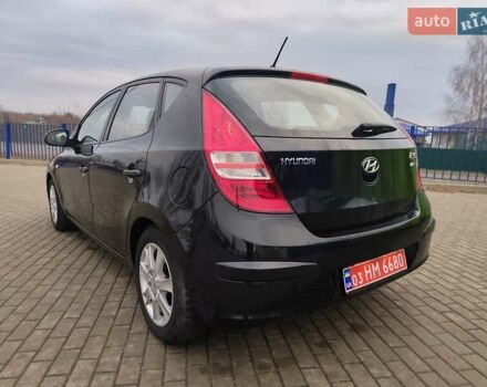 Черный Хендай i30, объемом двигателя 1.4 л и пробегом 161 тыс. км за 5700 $, фото 1 на Automoto.ua