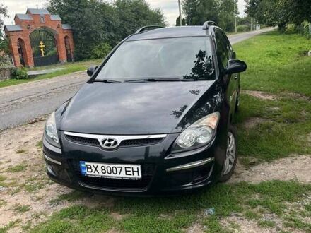 Черный Хендай i30, объемом двигателя 1.4 л и пробегом 199 тыс. км за 5750 $, фото 1 на Automoto.ua