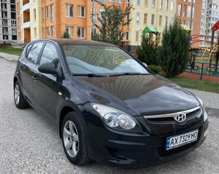 Черный Хендай i30, объемом двигателя 1.4 л и пробегом 148 тыс. км за 5900 $, фото 1 на Automoto.ua
