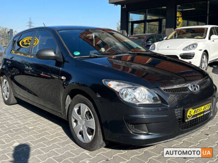 Хендай i30 2009 у Чернівцях на Automoto.ua Чорний Хендай i30, об'ємом двигуна 1.4 л та пробігом 220 тис. км за 5500 $, фото 1 на Automoto.ua
