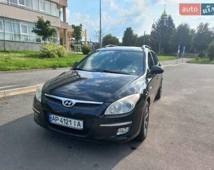 Черный Хендай i30, объемом двигателя 1.58 л и пробегом 203 тыс. км за 5700 $, фото 1 на Automoto.ua