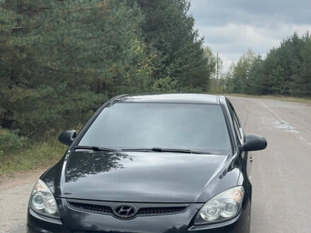 Хендай i30 2009 у Житомирі на Automoto.ua Чорний Хендай i30, об'ємом двигуна 1.4 л та пробігом 223 тис. км за 5500 $, фото 1 на Automoto.ua