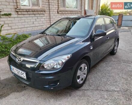 Черный Хендай i30, объемом двигателя 1.4 л и пробегом 156 тыс. км за 6500 $, фото 1 на Automoto.ua