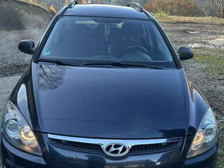 Черный Хендай i30, объемом двигателя 1.58 л и пробегом 243 тыс. км за 5500 $, фото 1 на Automoto.ua