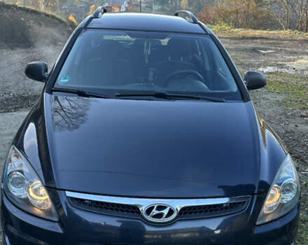 Черный Хендай i30, объемом двигателя 1.58 л и пробегом 243 тыс. км за 5500 $, фото 1 на Automoto.ua