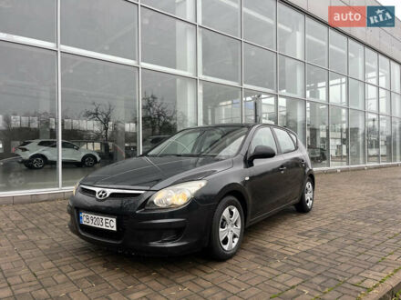 Чорний Хендай i30, об'ємом двигуна 1.4 л та пробігом 247 тис. км за 5800 $, фото 1 на Automoto.ua