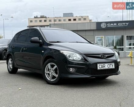 Чорний Хендай i30, об'ємом двигуна 1.6 л та пробігом 272 тис. км за 4800 $, фото 1 на Automoto.ua