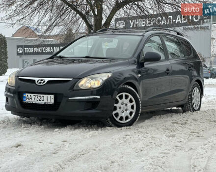 Черный Хендай i30, объемом двигателя 1.4 л и пробегом 246 тыс. км за 5000 $, фото 1 на Automoto.ua