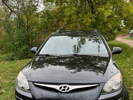 Хендай i30 2010 в Смеле на Automoto.ua Черный Хендай i30, объемом двигателя 1.58 л и пробегом 229 тыс. км за 6900 $, фото 1 на Automoto.ua