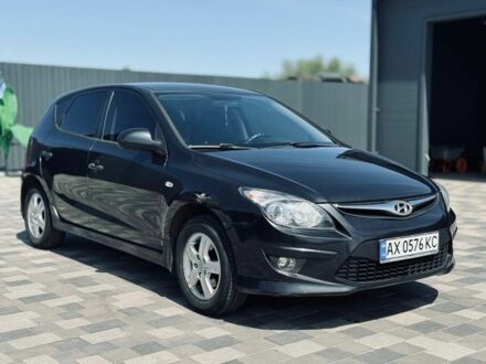 Чорний Хендай i30, об'ємом двигуна 1.6 л та пробігом 260 тис. км за 6300 $, фото 1 на Automoto.ua