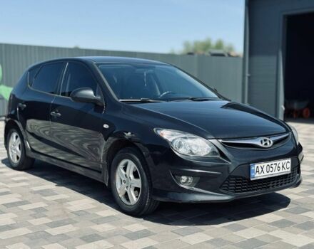 Чорний Хендай i30, об'ємом двигуна 0.16 л та пробігом 260 тис. км за 6300 $, фото 1 на Automoto.ua