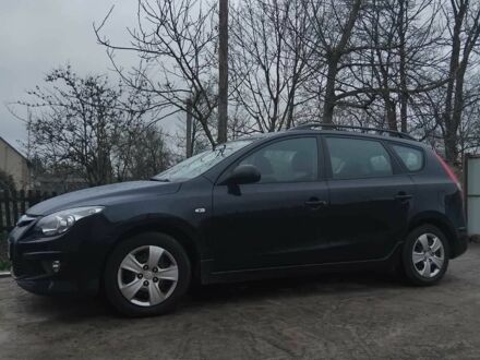 Хендай i30 2010 в Ратно на Automoto.ua Черный Хендай i30, объемом двигателя 1.6 л и пробегом 203 тыс. км за 6000 $, фото 1 на Automoto.ua