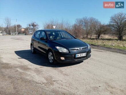 Хендай i30 2010 у Дубно на Automoto.ua Чорний Хендай i30, об'ємом двигуна 1.6 л та пробігом 224 тис. км за 5450 $, фото 1 на Automoto.ua