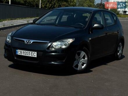 Хендай i30 2010 у Чернігові на Automoto.ua Чорний Хендай i30, об'ємом двигуна 1.4 л та пробігом 247 тис. км за 6300 $, фото 1 на Automoto.ua