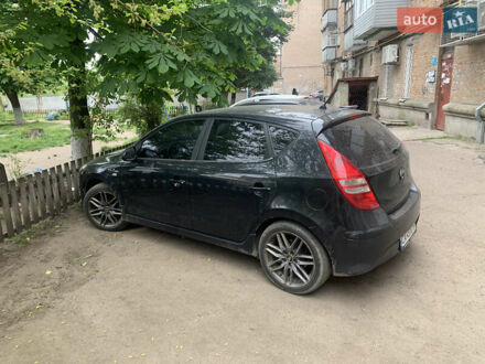 Хендай i30 2010 в Черкассах на Automoto.ua Черный Хендай i30, объемом двигателя 1.6 л и пробегом 223 тыс. км за 6400 $, фото 1 на Automoto.ua
