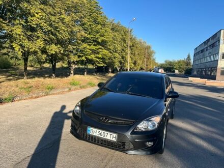 Хендай i30 2010 у Кривому Розі на Automoto.ua Чорний Хендай i30, об'ємом двигуна 1.6 л та пробігом 260 тис. км за 5000 $, фото 1 на Automoto.ua