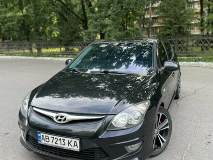 Черный Хендай i30, объемом двигателя 1.58 л и пробегом 285 тыс. км за 5999 $, фото 1 на Automoto.ua