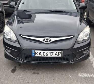 Чорний Хендай i30, об'ємом двигуна 1.58 л та пробігом 239 тис. км за 5000 $, фото 1 на Automoto.ua