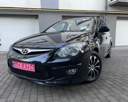 Черный Хендай i30, объемом двигателя 1.4 л и пробегом 176 тыс. км за 6024 $, фото 1 на Automoto.ua
