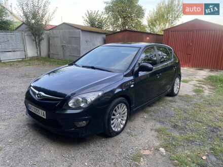 Чорний Хендай i30, об'ємом двигуна 1.58 л та пробігом 294 тис. км за 6000 $, фото 1 на Automoto.ua