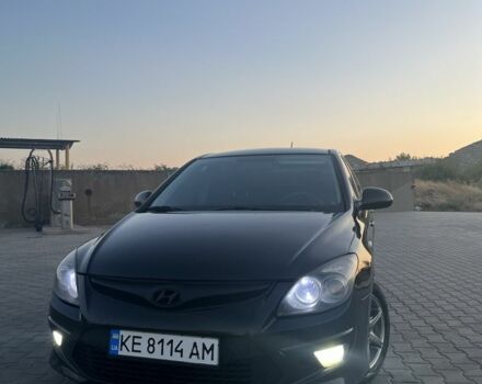Черный Хендай i30, объемом двигателя 1.4 л и пробегом 275 тыс. км за 3500 $, фото 1 на Automoto.ua