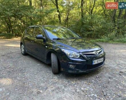 Черный Хендай i30, объемом двигателя 1.58 л и пробегом 490 тыс. км за 4200 $, фото 1 на Automoto.ua