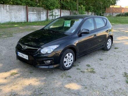 Хендай i30 2011 в Умани на Automoto.ua Черный Хендай i30, объемом двигателя 1.6 л и пробегом 276 тыс. км за 5999 $, фото 1 на Automoto.ua