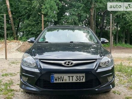 Чорний Хендай i30, об'ємом двигуна 1.6 л та пробігом 233 тис. км за 6700 $, фото 1 на Automoto.ua