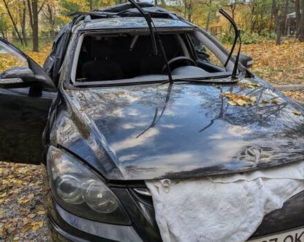 Хендай i30 2011 в Киеве на Automoto.ua Черный Хендай i30, объемом двигателя 1.58 л и пробегом 279 тыс. км за 4000 $, фото 1 на Automoto.ua