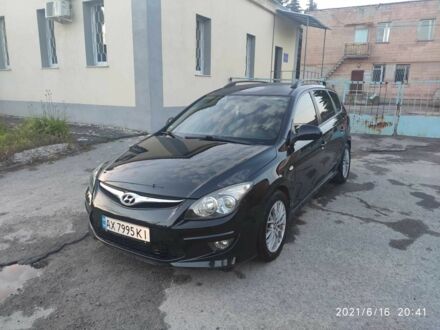 Чорний Хендай i30, об'ємом двигуна 1.4 л та пробігом 152 тис. км за 6000 $, фото 1 на Automoto.ua