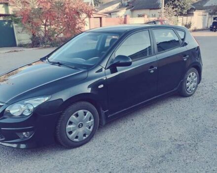 Черный Хендай i30, объемом двигателя 1.4 л и пробегом 210 тыс. км за 5600 $, фото 1 на Automoto.ua